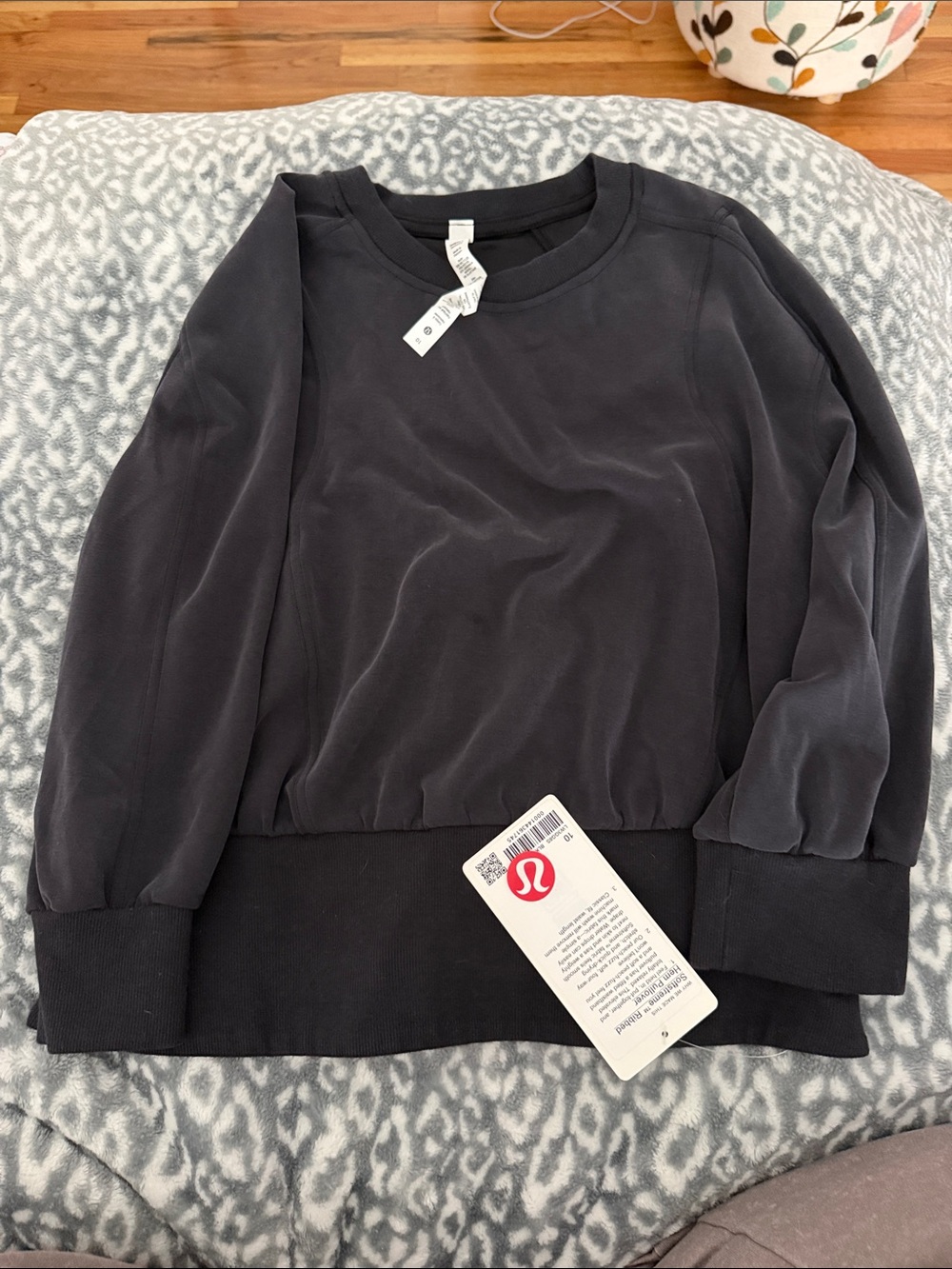 lululemon athletica Softstreme™ Ribbed Hem Pullover - Black